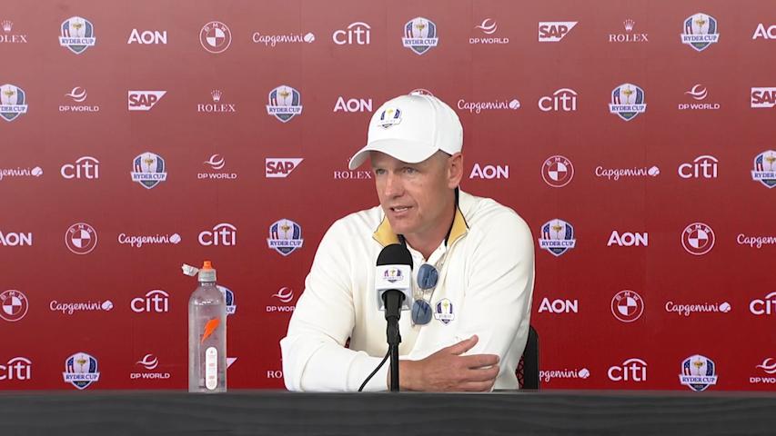 Team Europe Captain Luke Donald Embracing New York Crowds